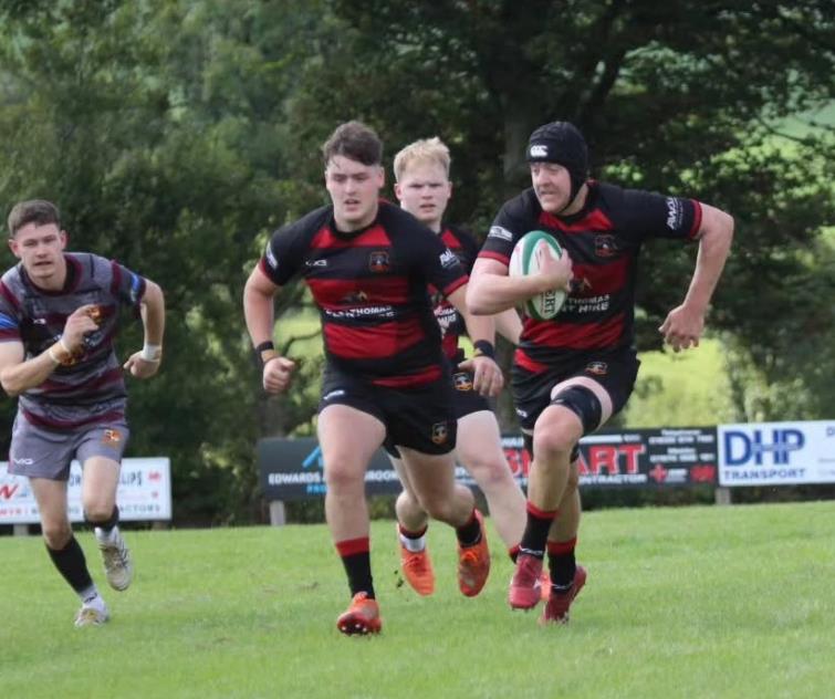 Athletic on the way to another try at Parc Lloyd Thomas